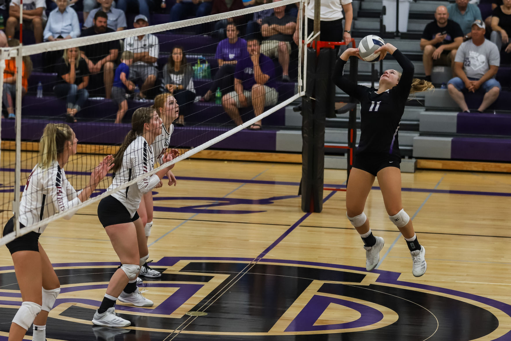 Heartland VB vs Fillmore Central (26).JPG